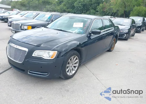 2014 Chrysler 300 z USA, uszkodzony, nr VIN 2C3CCAAG8EH343538